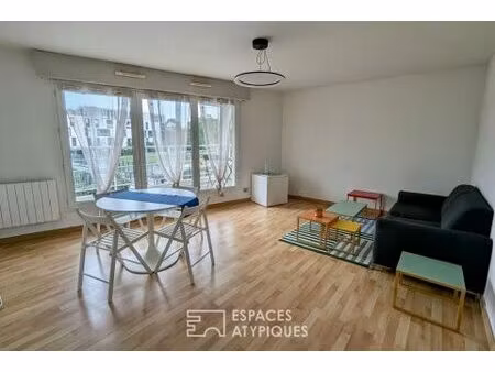 appartement t3 meublé avec balcon et parking aux chartrons