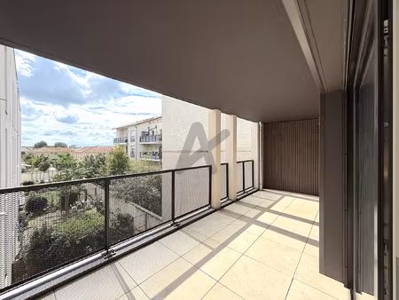 rare chassieu t2 48m2 terrasse 13m2