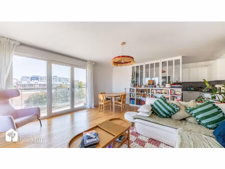 a vendre - bécon - appartement 5 pièces de 94.86 m²