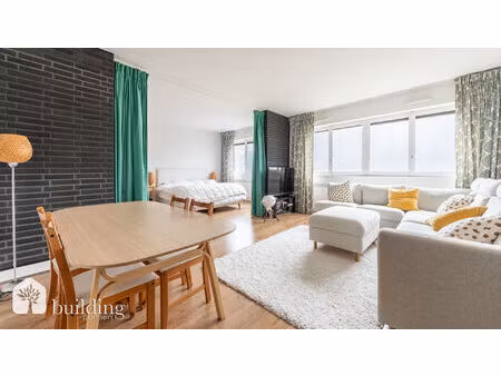 a vendre - courbevoie charras - appartement 3 pièces de 69 62 m²