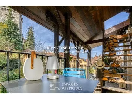 duplex rénové avec vue sur le château