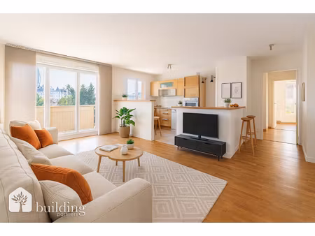 a vendre - suresnes - proche puteaux - appartement 3 pièces de 65.7 m² + balcon de 6 m²