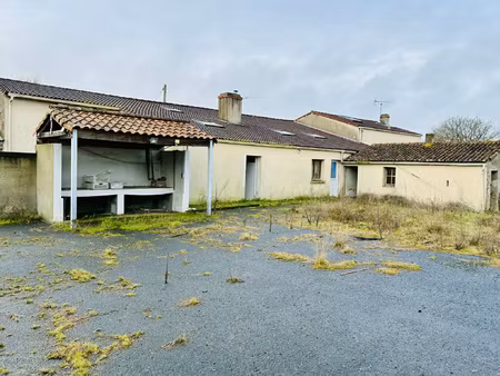 maison avec domaine saint hilaire de loulay