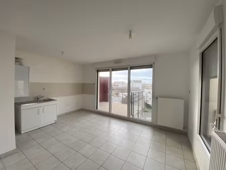 appartement t5 de 95.60 m² à lyon 7ème