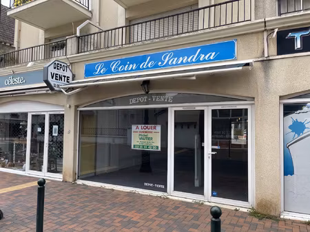 cabourg coeur de ville local commercial 48m2 1900eur ht