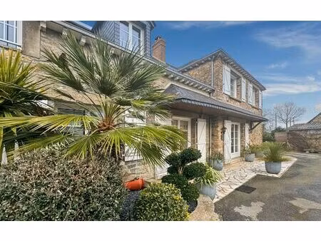 maison martigné-ferchaud 225 m² t-8 à vendre  267 750 €