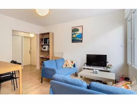 location appartement  76.21 m² t-3 à brest  700 €