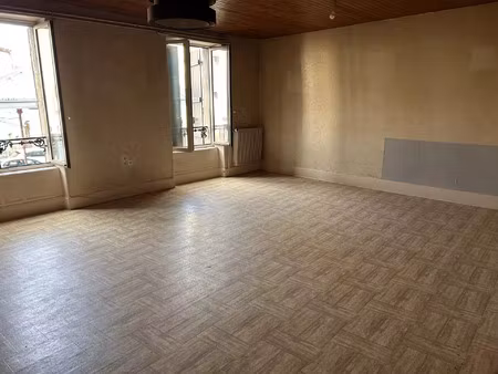 vente immeuble 7 pièces 195 m2 à plauzat