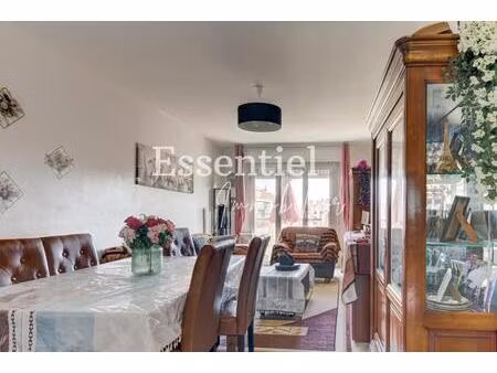 3 pièces traversant avec balcon et loggia – nice ouest