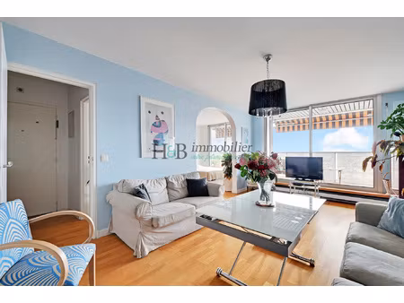 appartement familial - 4 pièces - vue tour eiffel