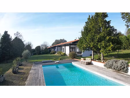 vente maison 5 pièces 217 m² vigoulet-auzil (31320)