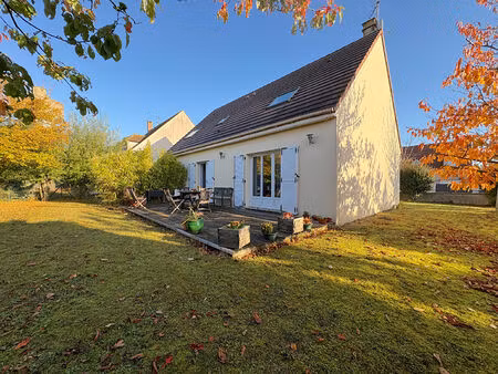 maison villejust 6 pièce(s) 119 m2