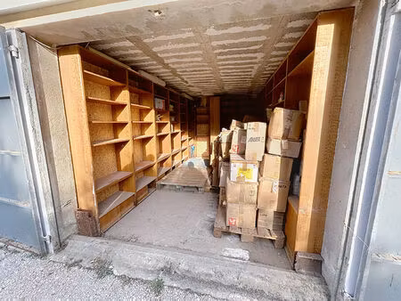 hyères - box dans une résidence proche du centre ville