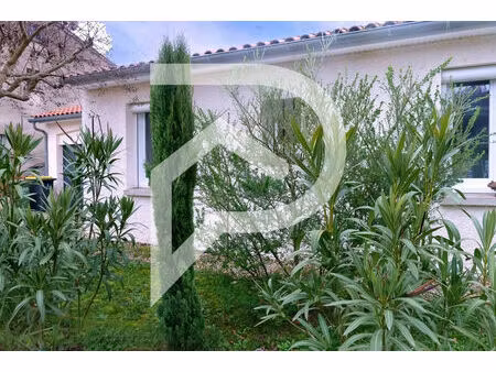 maison t4 plain-pied  au calme et commodités à pied