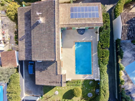 mougins maison individuelle 190 m2 piscine garage