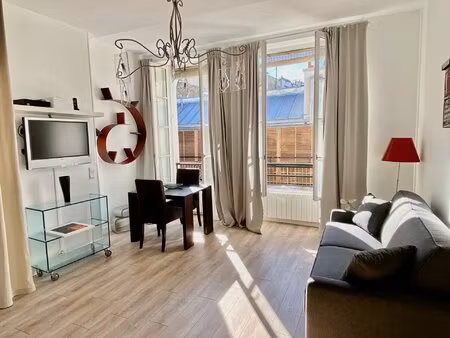 arts et metiers - rue de bretagne