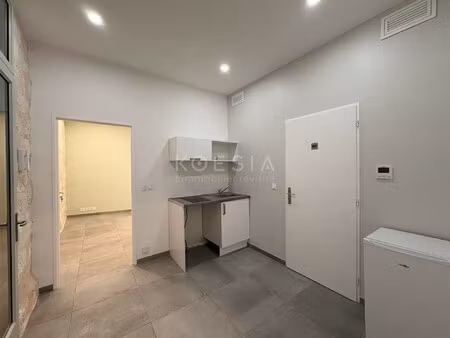 t2 climatisée avec cour - proche gare saint roch