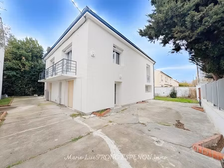 maison 8 pièces - 180 m²