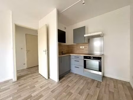 vente appartement 2 pièces à nantes bottière - chénaie (44000) : à vendre 2 pièces / 31m² 