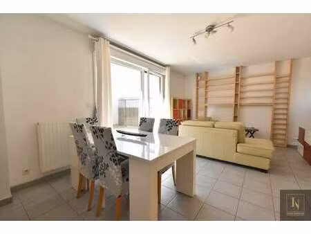 vente maison à nantes (44000) : à vendre / 67m² nantes