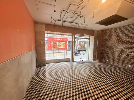 local commercial avec cave