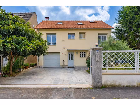 vente maison 6 pièces  140.00m²  rueil