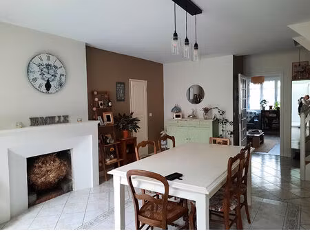 maison tonnay-charente 6 pièce(s) 146 m² - proche commodités à pied