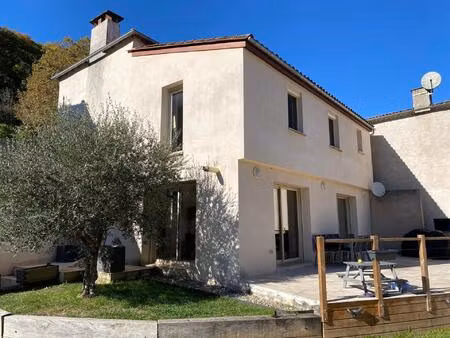 maison de village en pierre t6 rénovée avec jardin & piscine