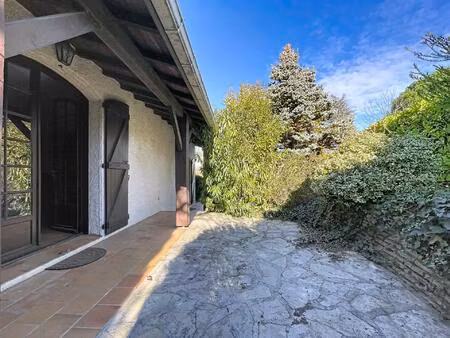 villa t6 de 135 m² avec piscine