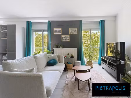 t5 de 103m² 4 chambres - dernier étage secteur jean jaurès ly