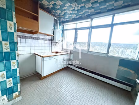 à vendre ! appartement à rénover de 65 m²  emplacement idéal !