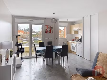 t2 loué avec parking couvert  à l'entrée de couzeix !