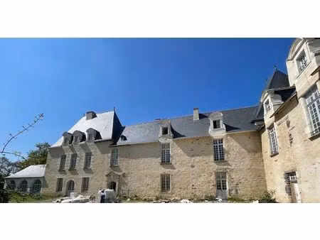 studio dans monument historique – location meublée touristique autorisée – ca brut estimé 