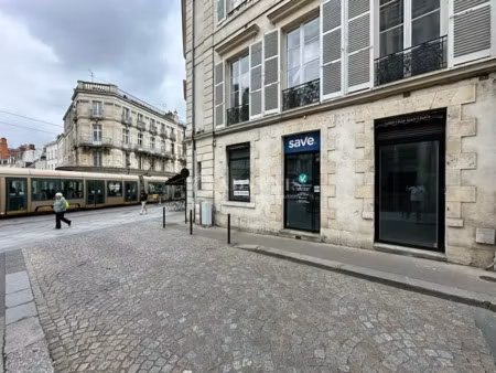 local commercial a louer