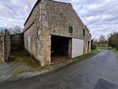 vente maison 1 pièce 110 m² à saint-jean-de-beugné (85210)  71 000 €