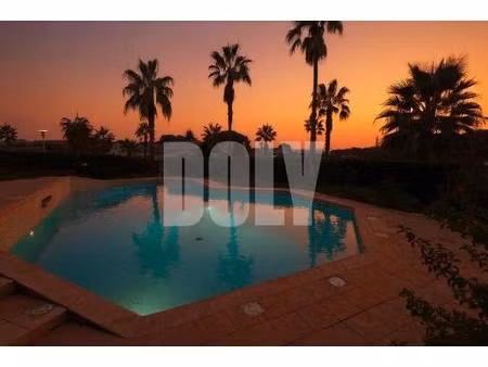 magnifique maison 2/3 pièces avec jardin et piscine