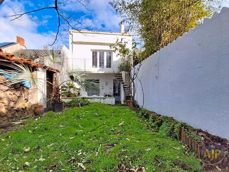 maison de ville à vendre au sacré-coeur - la roche sur yon.