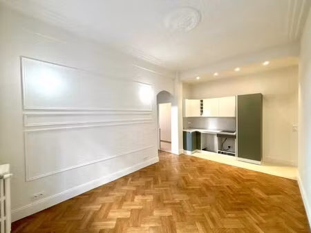 vente appartement 3 pièces 49 m² nice (06000)