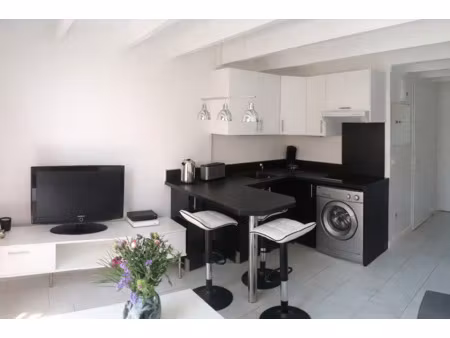 location appartement 3 pièces 38 m² à saint-vallier-de-thiey (06460)