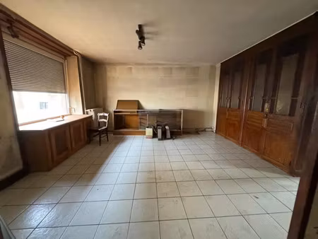 vente maison 10 pièces 259 m² à chabreloche (63250)  99 000 €