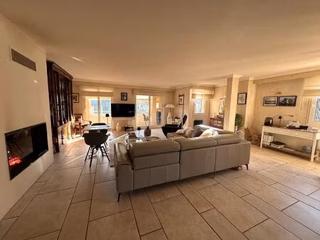 achat appartement 4 pièces 198m²