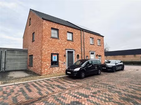 huis te huur in sint-gillis-waas met 3 slaapkamers