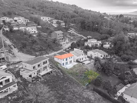 maison de qualité à mur sur allier