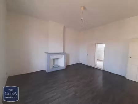 appartement à louer 1 pièce 31.77 m² - nîmes (30) - 422€