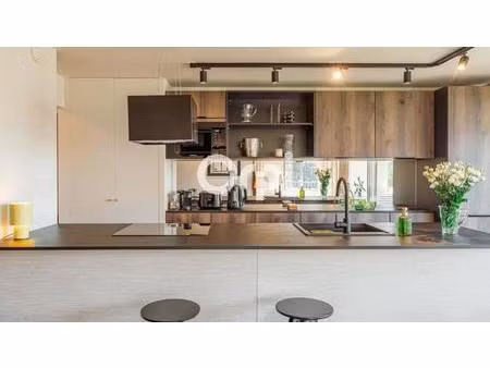 à vendre- saint-tropez - 4 pièces - place de parking - cave