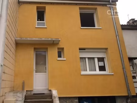 a vendre maison de ville avec jardin
