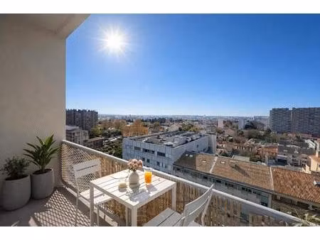 appartement t3 de 47m2 avec balcon - saint cyprien  toulouse