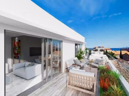 ensemble immobilier de plusieurs appartements en duplex en construction sur marseillan ave