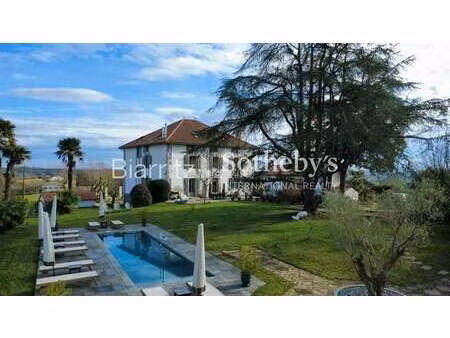 maison de luxe à vendre à guiche : 1 695 000 € | 405m²