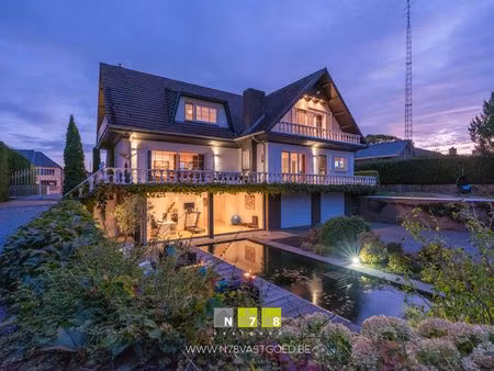 diestersteenweg 401  3680 maaseik